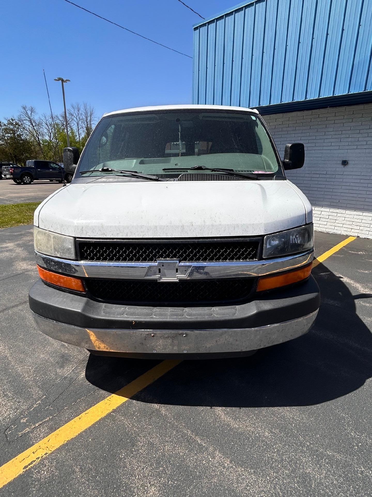 2014 Chevrolet Express Passenger 3500 LT