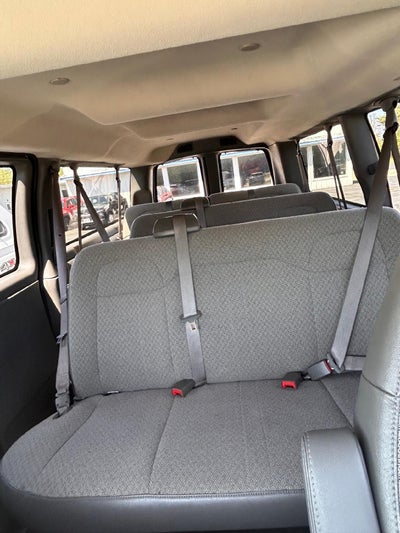 2025 Chevrolet Express Passenger 1LT