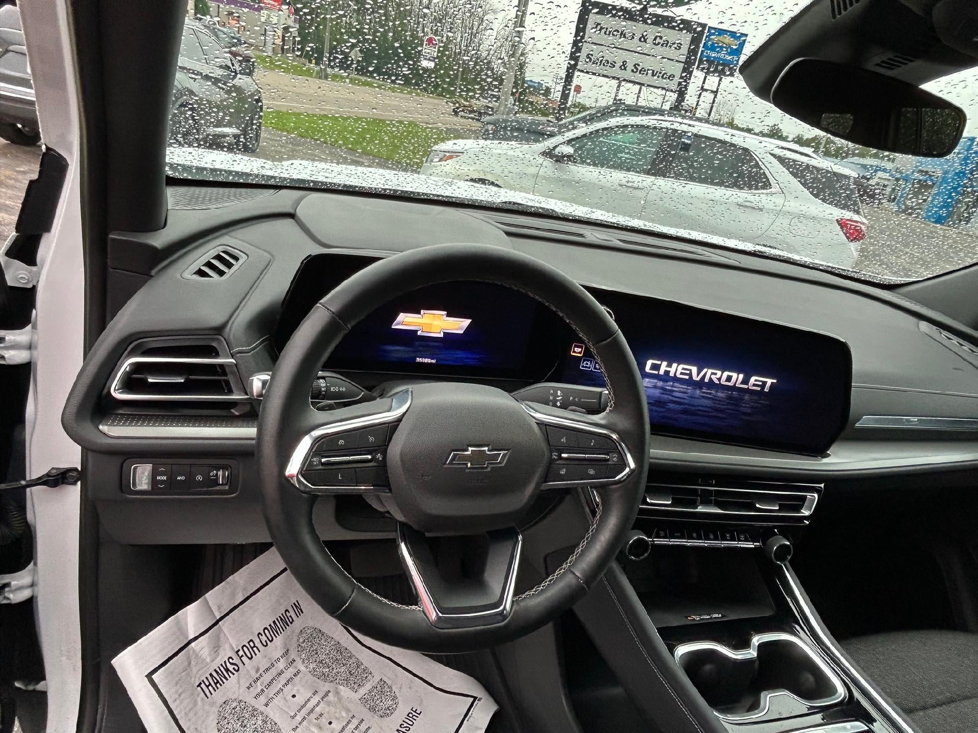 2024 Chevrolet Traverse LT