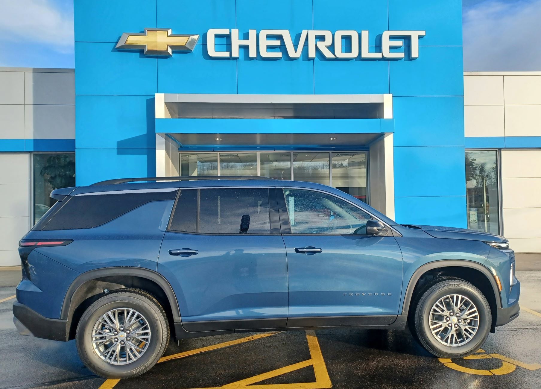 2026 Chevrolet Traverse LT